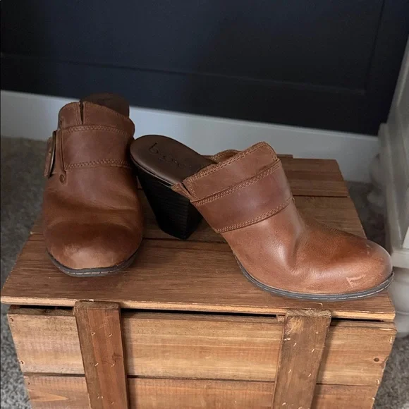 b.o.c. Suzi Brown Leather Heeled Mules Size 8 Clogs Block Heel Buckle GUC - Picture 2 of 9